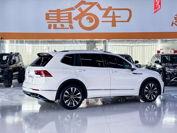 Фото 16 - Volkswagen Tiguan L Pro