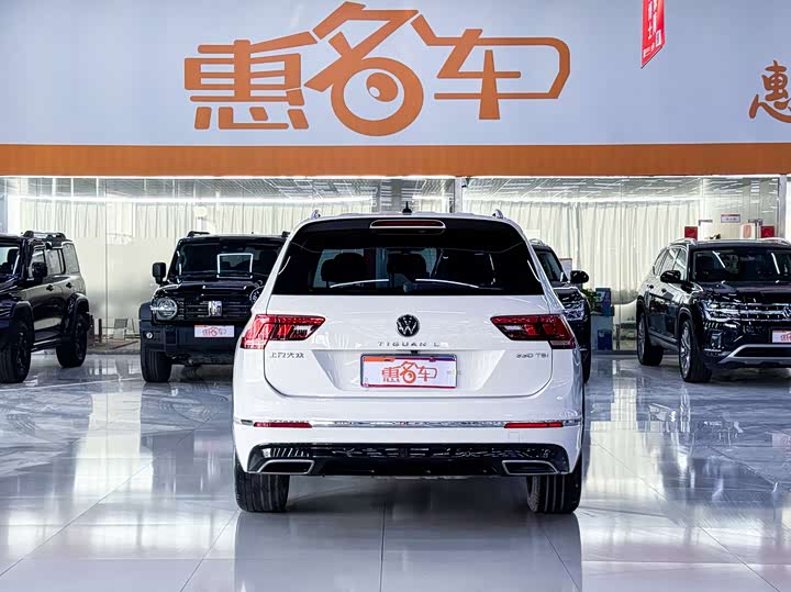 Фото 17 - Volkswagen Tiguan L Pro