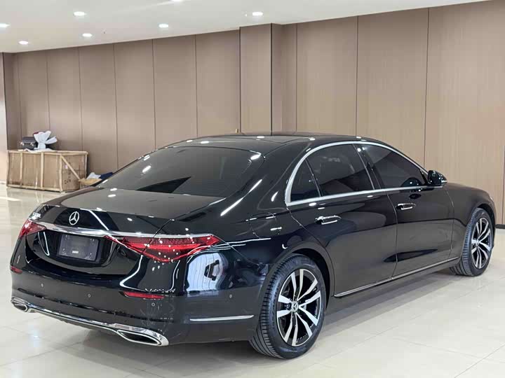 Фото 10 - Mercedes-Benz S-Class