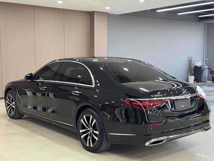 Фото 8 - Mercedes-Benz S-Class