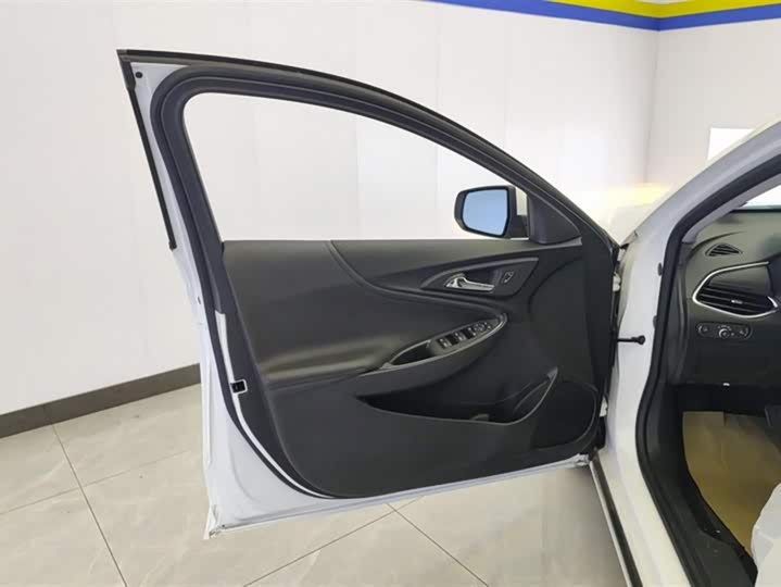 Фото 7 - Chevrolet Malibu XL