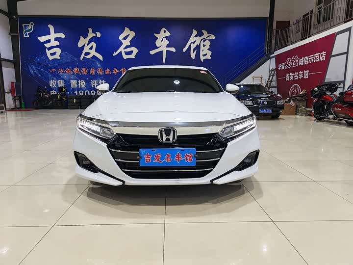 Фото 2 - Honda Accord