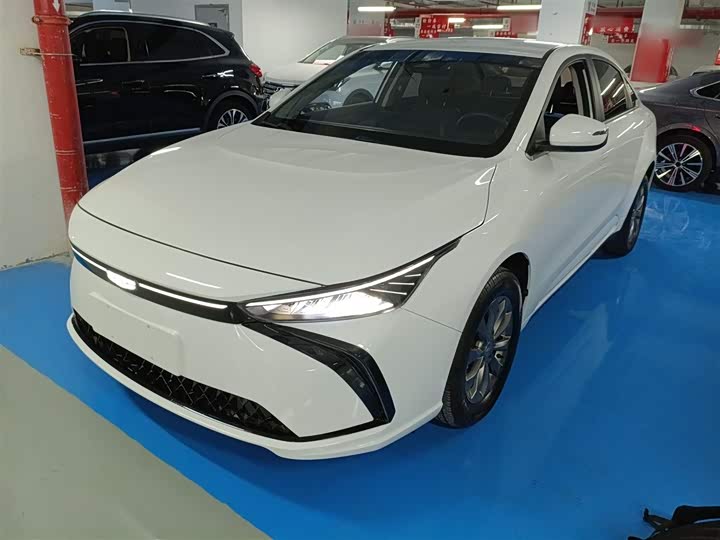 Фото 1 - Geely Geometry G6