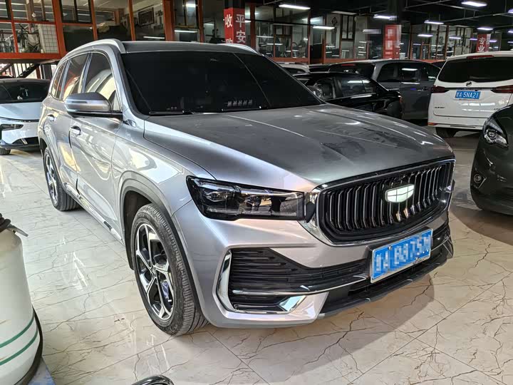 Фото 3 - Geely Monjaro