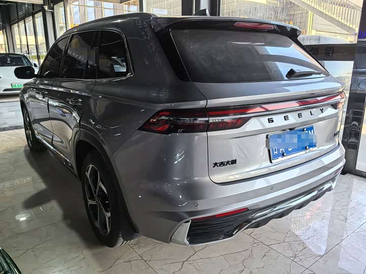 Фото 4 - Geely Monjaro