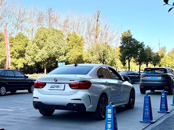 Фото 5 - BMW 1 Series