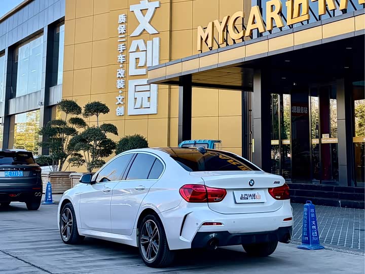 Фото 6 - BMW 1 Series