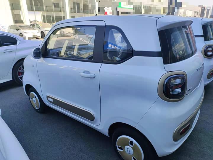 Фото 5 - Bestune Pony