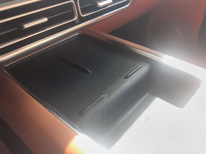 Фото 10 - LiXiang L8