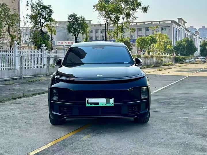 Фото 2 - LiXiang L8