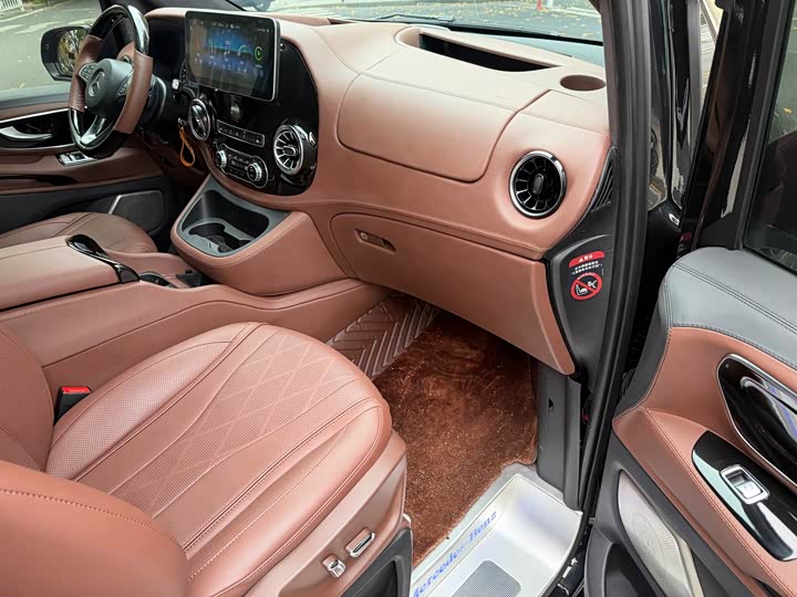 Фото 12 - Mercedes-Benz Vito