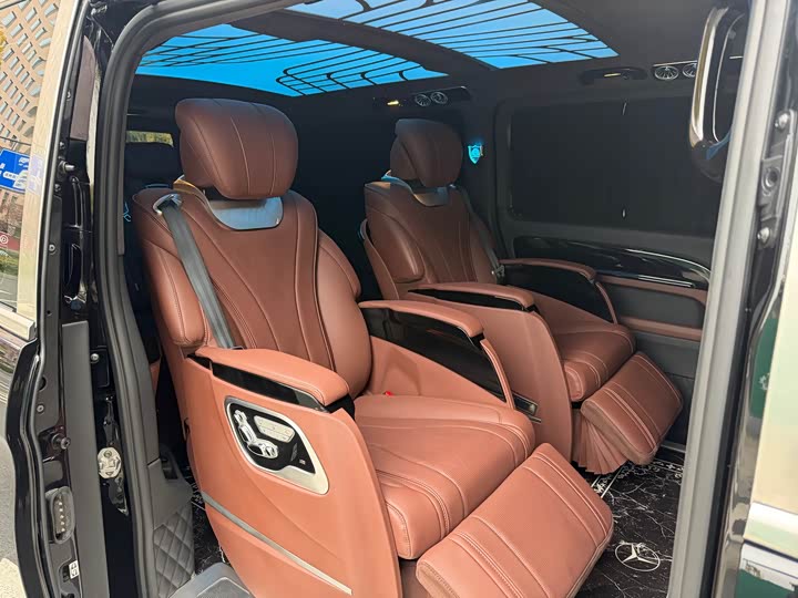 Фото 16 - Mercedes-Benz Vito