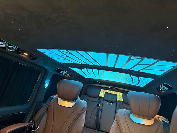 Фото 23 - Mercedes-Benz Vito