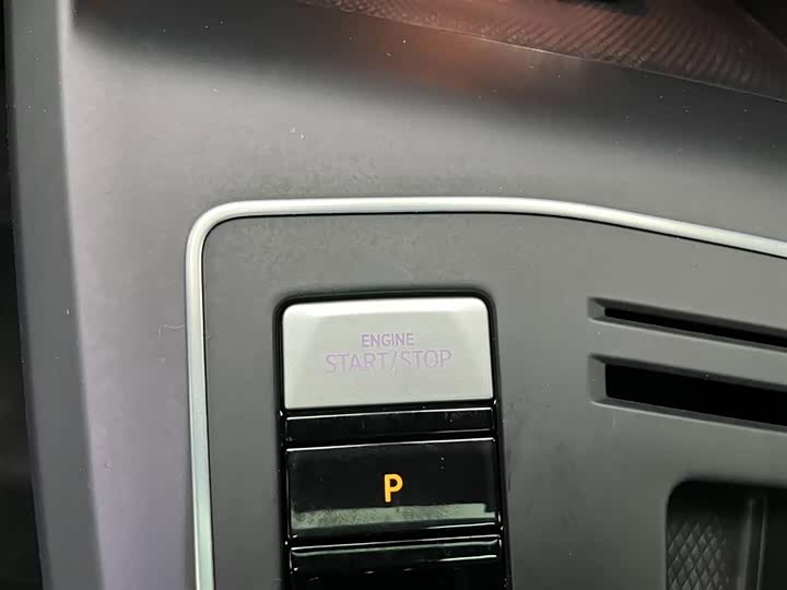 Фото 4 - Volkswagen Golf