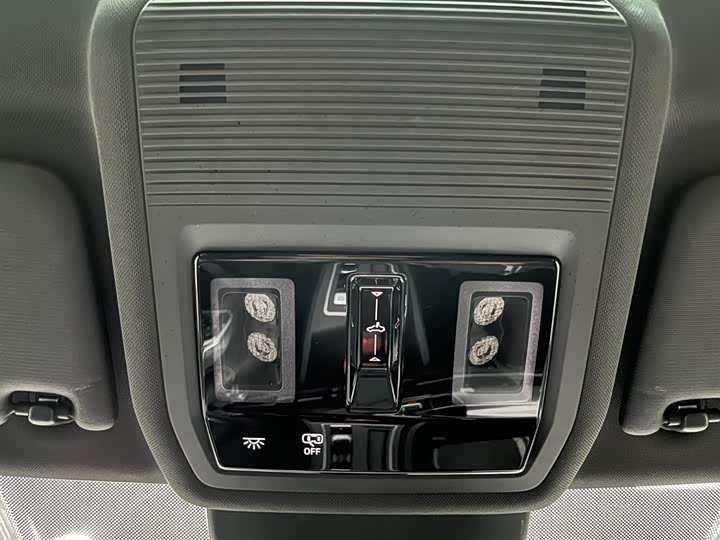 Фото 8 - Volkswagen Golf