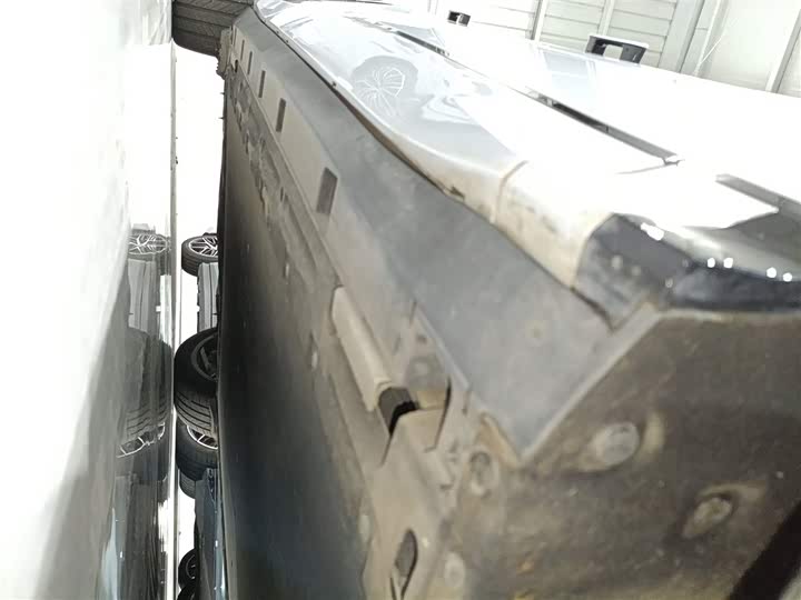 Фото 2 - BYD Song L