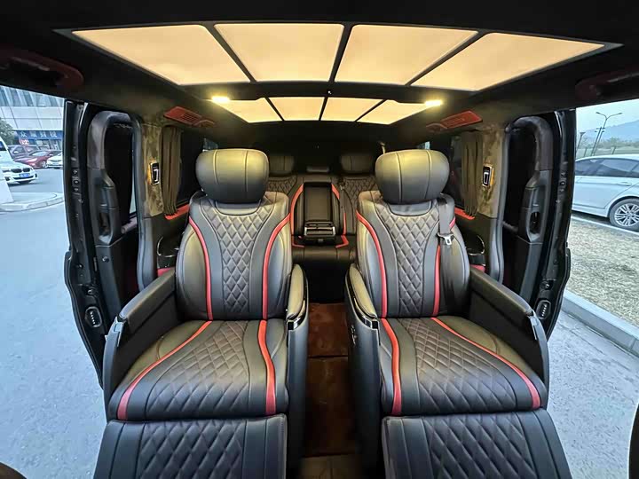 Фото 12 - Mercedes-Benz Vito