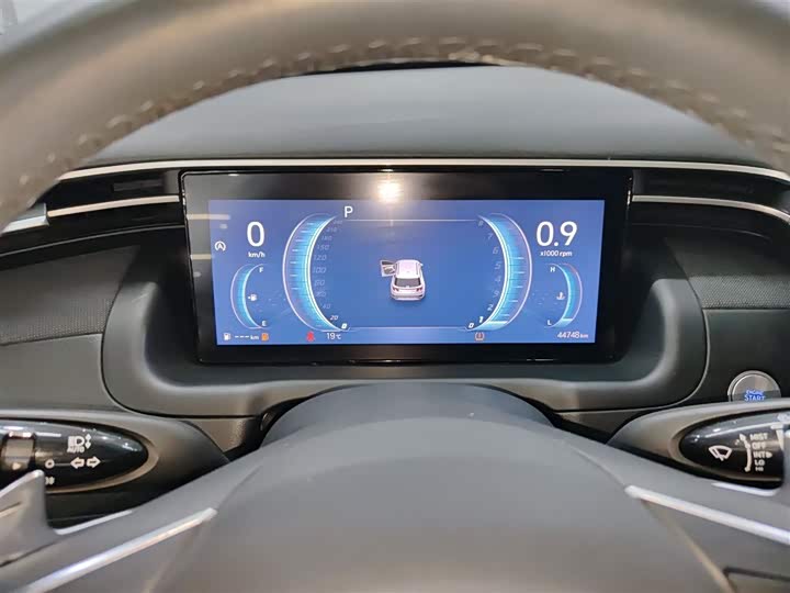 Фото 12 - Hyundai Tucson L