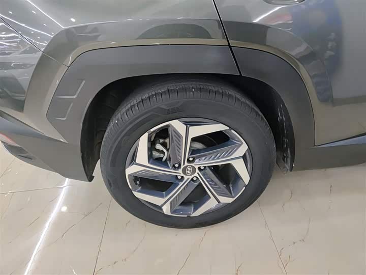 Фото 26 - Hyundai Tucson L