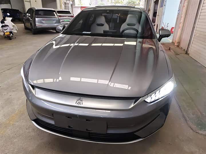 Фото 3 - BYD Qin Plus