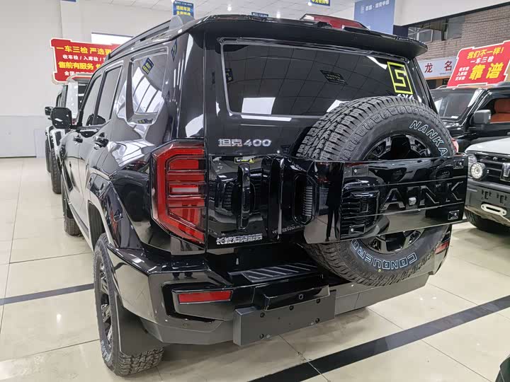 Фото 16 - Tank 400 Hybrid