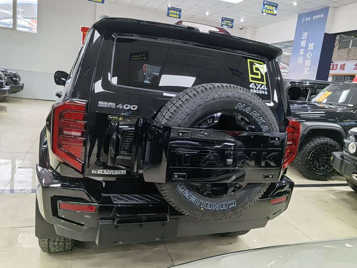 Фото 17 - Tank 400 Hybrid