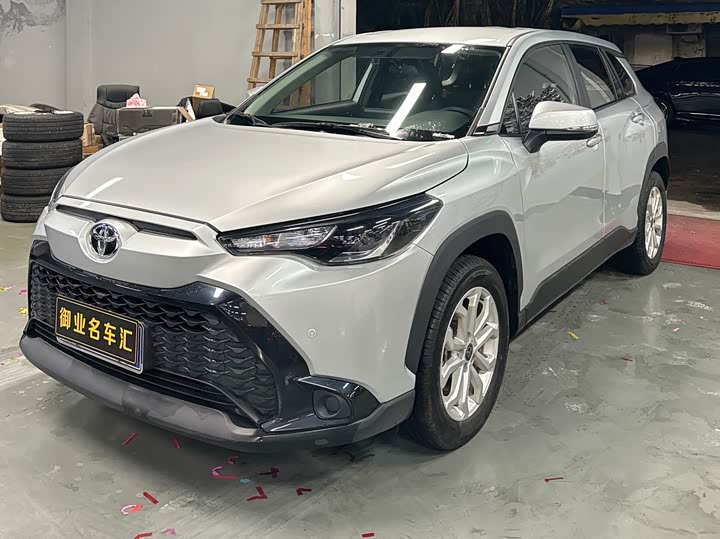 Фото 1 - Toyota Frontlander