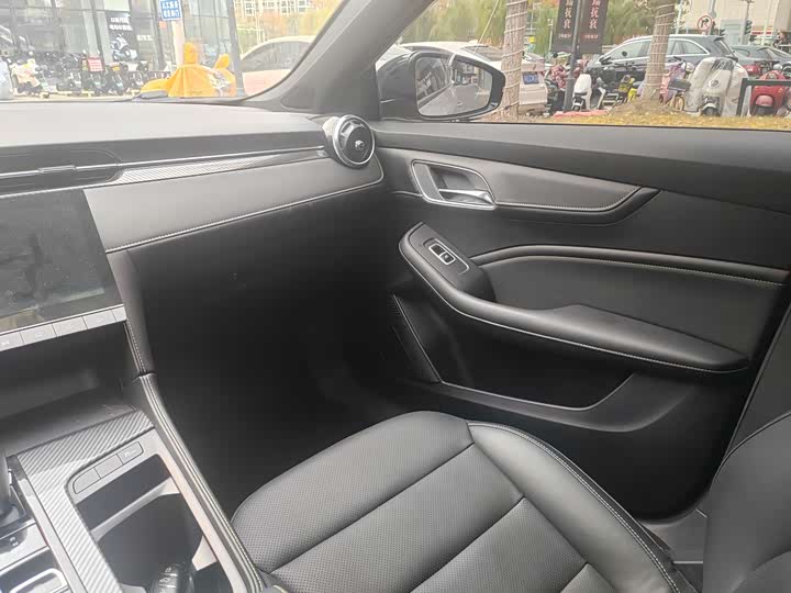 Фото 8 - MG Motor 6