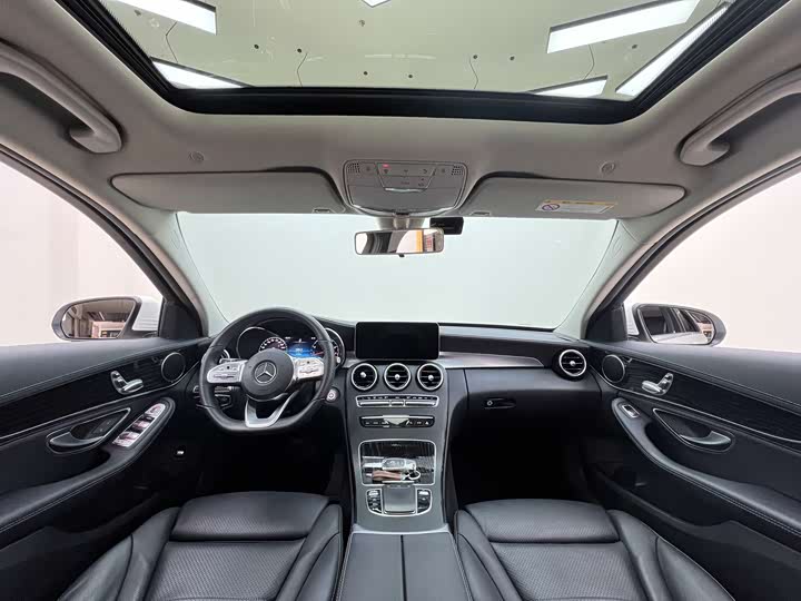 Фото 4 - Mercedes-Benz C-Class