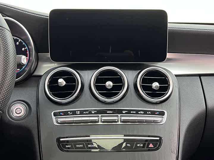 Фото 7 - Mercedes-Benz C-Class