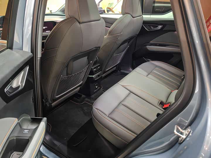 Фото 5 - Audi Q4 e-tron