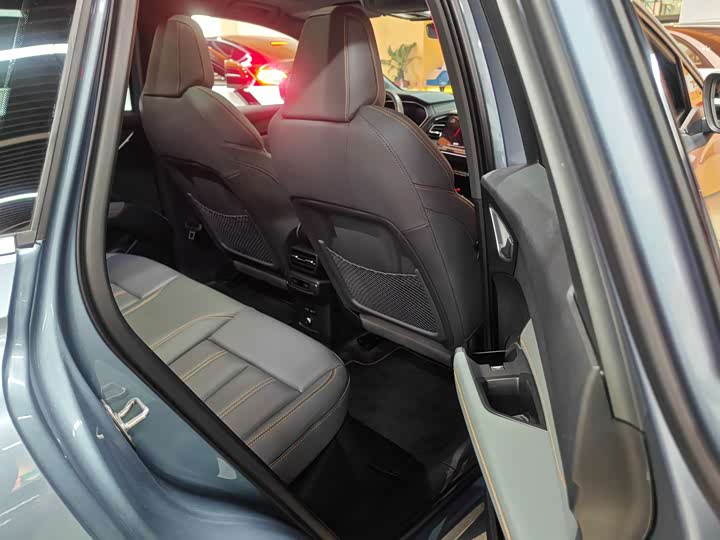 Фото 6 - Audi Q4 e-tron