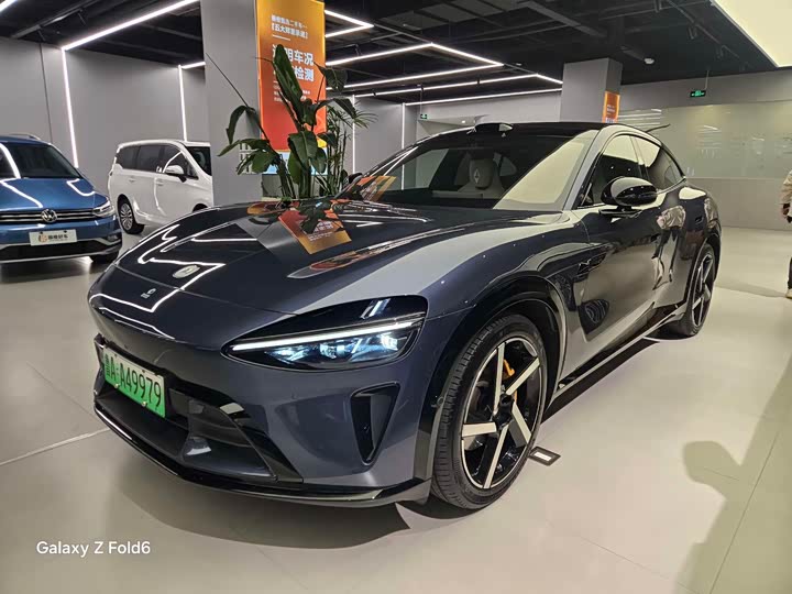 Фото 1 - Xiaomi YU7