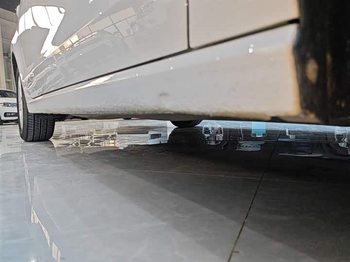 Фото 21 - Volkswagen Lamando L