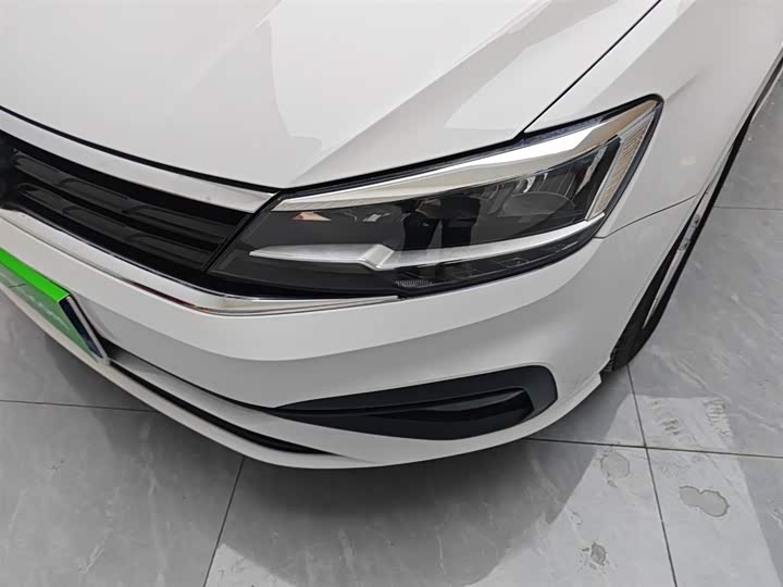 Фото 24 - Volkswagen Lamando L