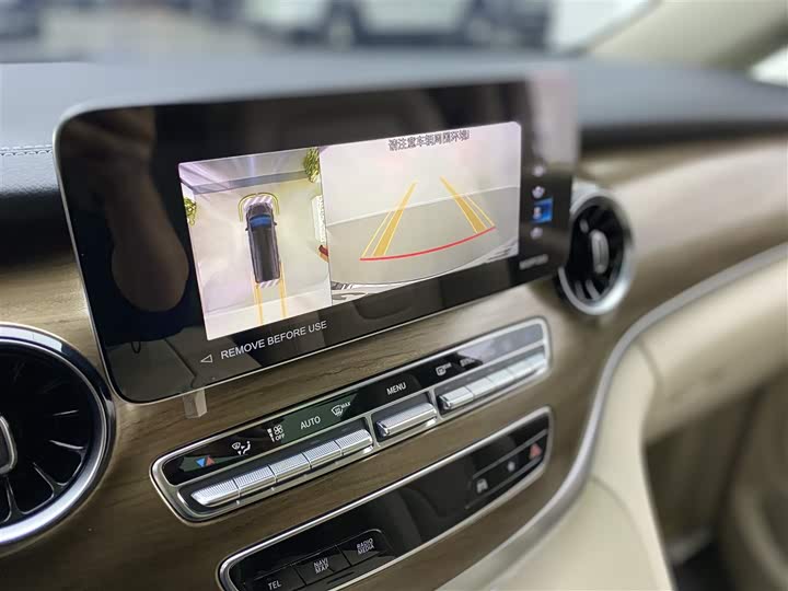 Фото 20 - Mercedes-Benz V-Class