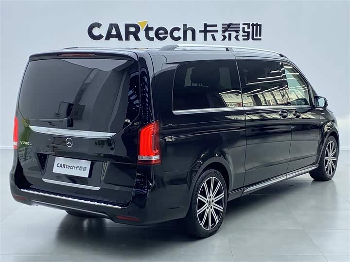 Фото 5 - Mercedes-Benz V-Class