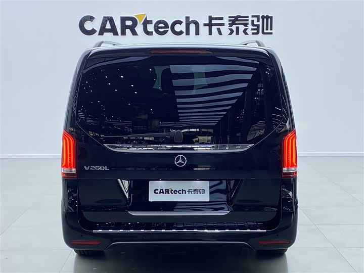 Фото 6 - Mercedes-Benz V-Class