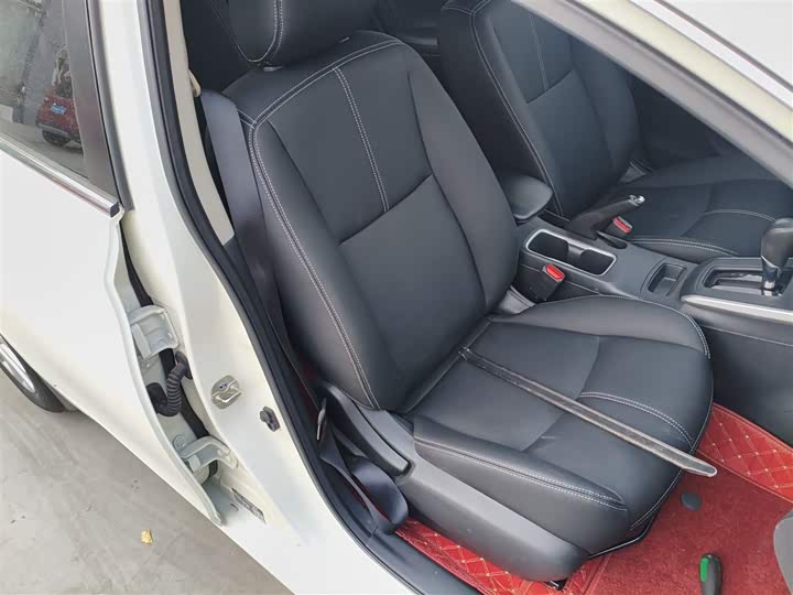 Фото 25 - Nissan Sylphy