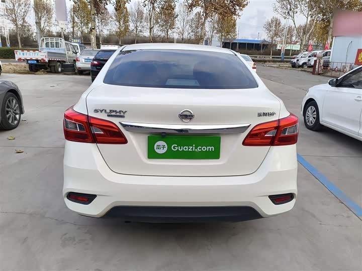 Фото 6 - Nissan Sylphy