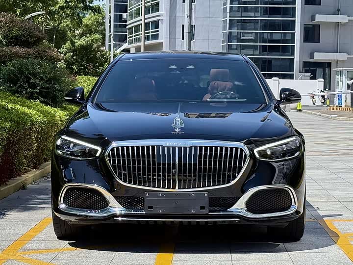 Фото 2 - Mercedes-Benz Maybach S-Class