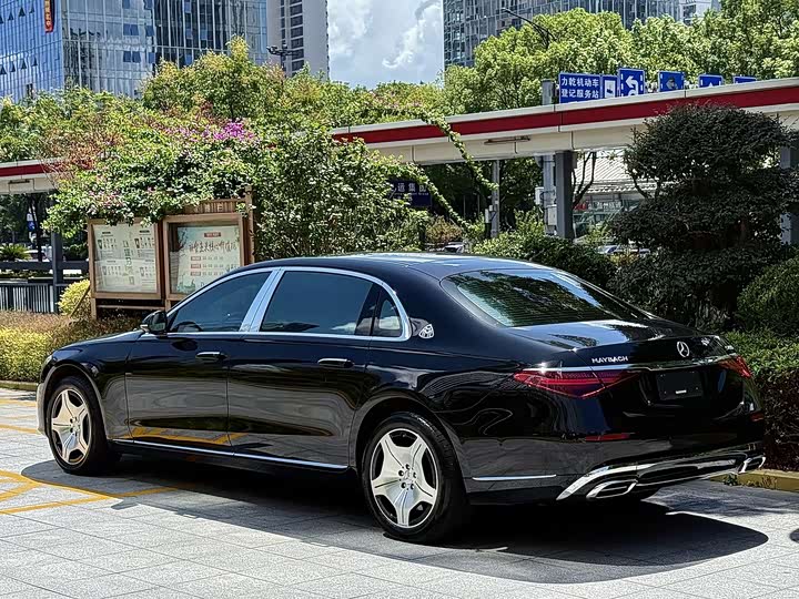 Фото 4 - Mercedes-Benz Maybach S-Class