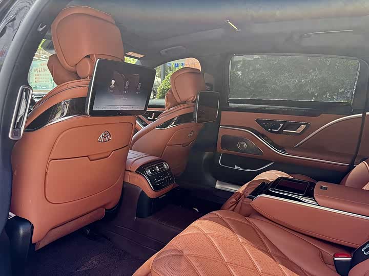Фото 6 - Mercedes-Benz Maybach S-Class
