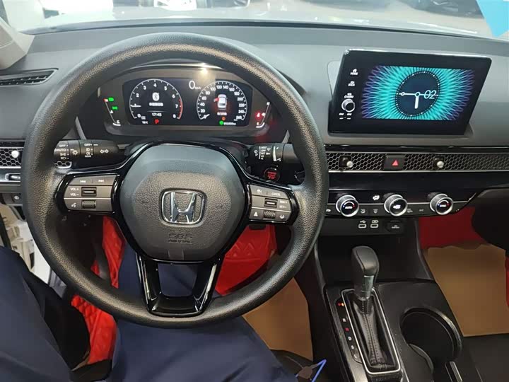 Фото 10 - Honda Civic