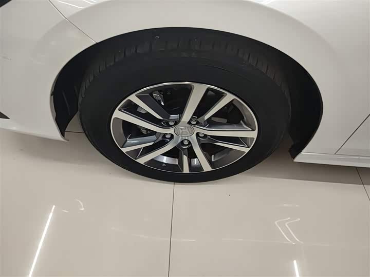 Фото 23 - Honda Civic