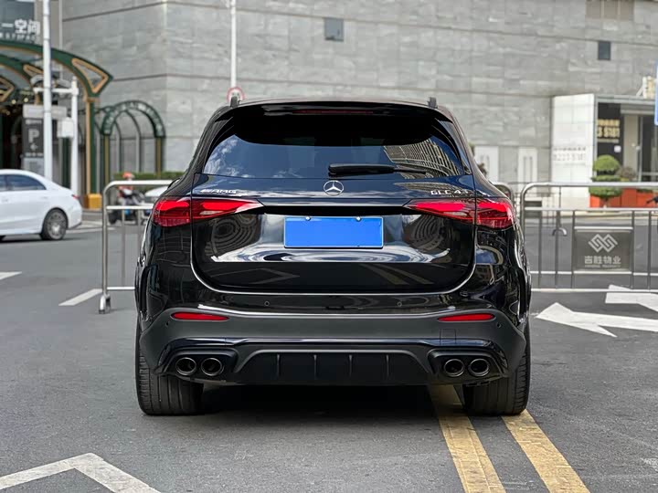 Фото 8 - Mercedes-Benz GLC-Class AMG