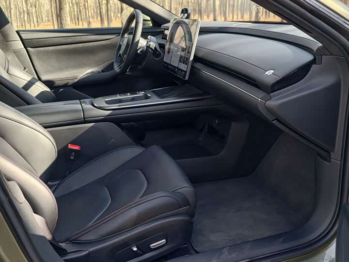 Фото 7 - Xiaomi SU7