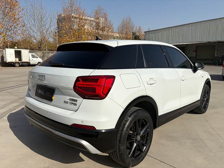 Фото 5 - Audi Q2L