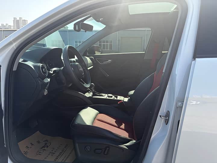 Фото 8 - Audi Q2L