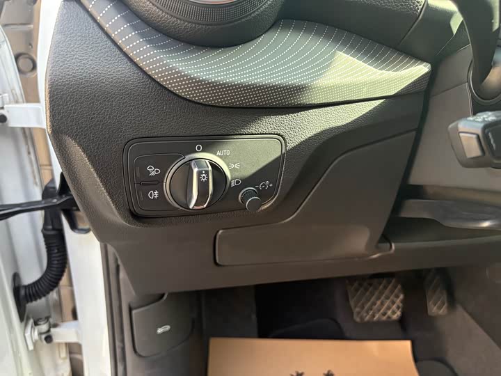 Фото 9 - Audi Q2L